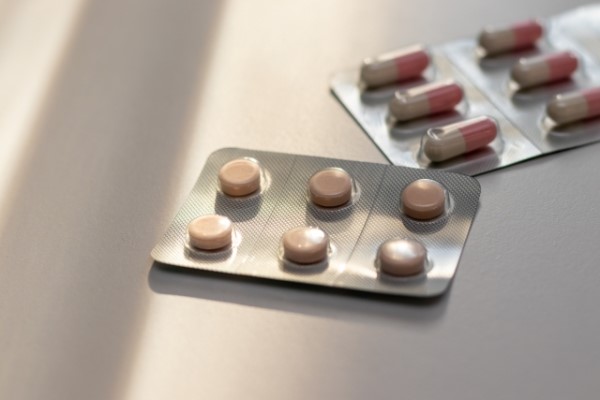 フィナステリドの正しい飲み方について|服用時の注意点も解説