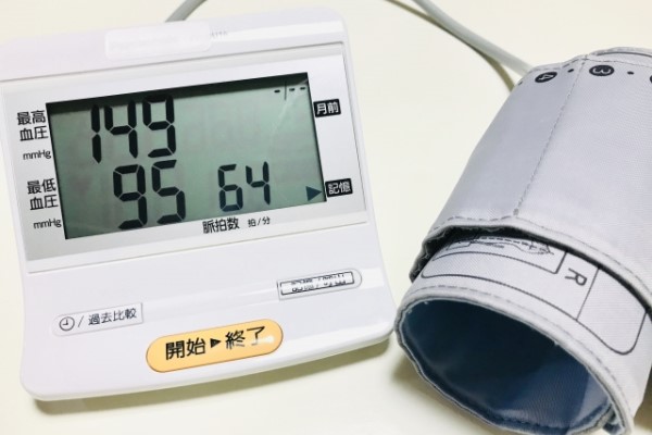 バイアグラが血圧に与える影響|飲んではいけない人と注意点